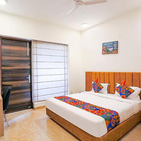 Fabhotel Ab Inn Huda City Center Γκουργκάον Εξωτερικό φωτογραφία