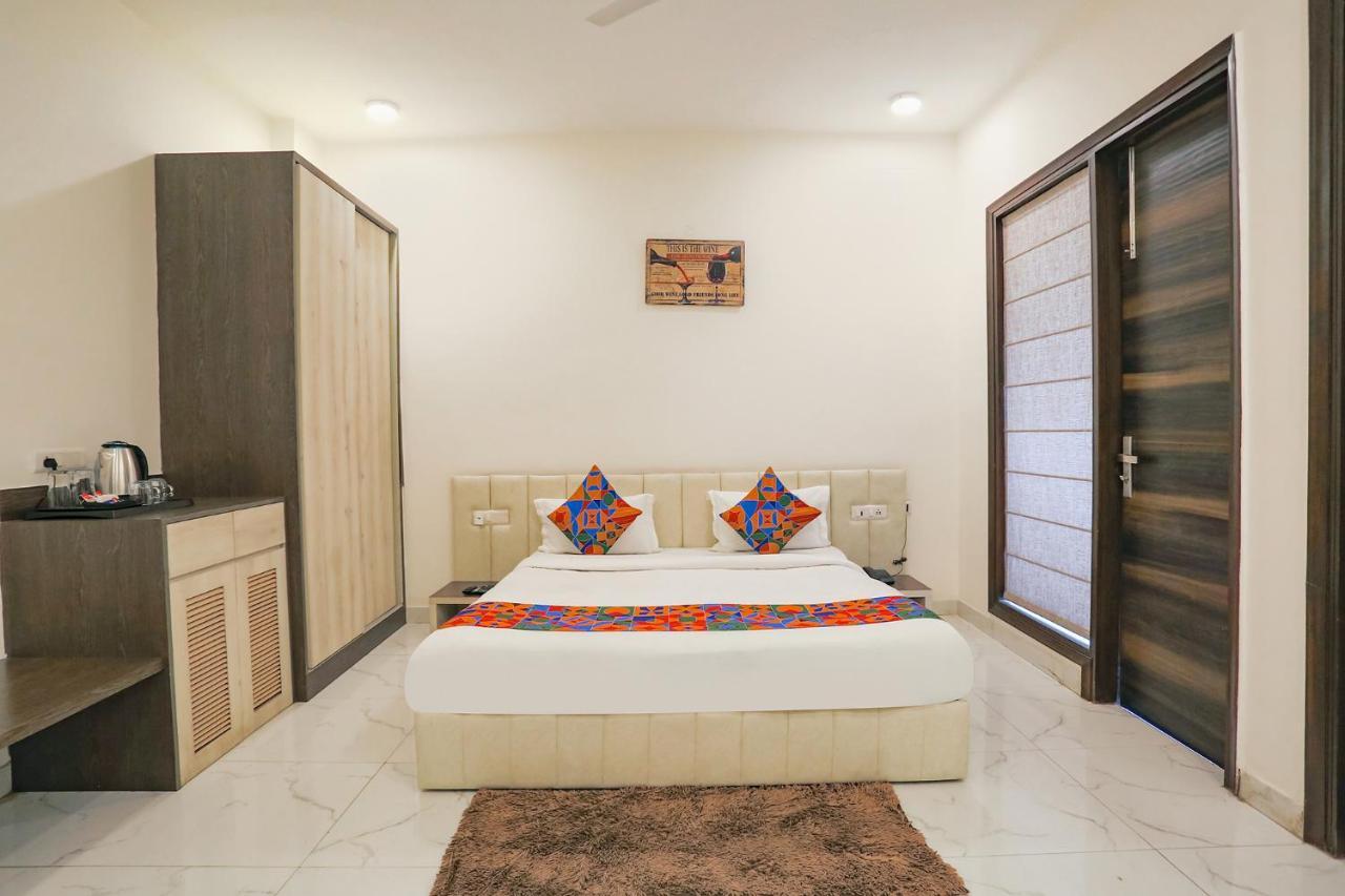 Fabhotel Ab Inn Huda City Center Γκουργκάον Εξωτερικό φωτογραφία
