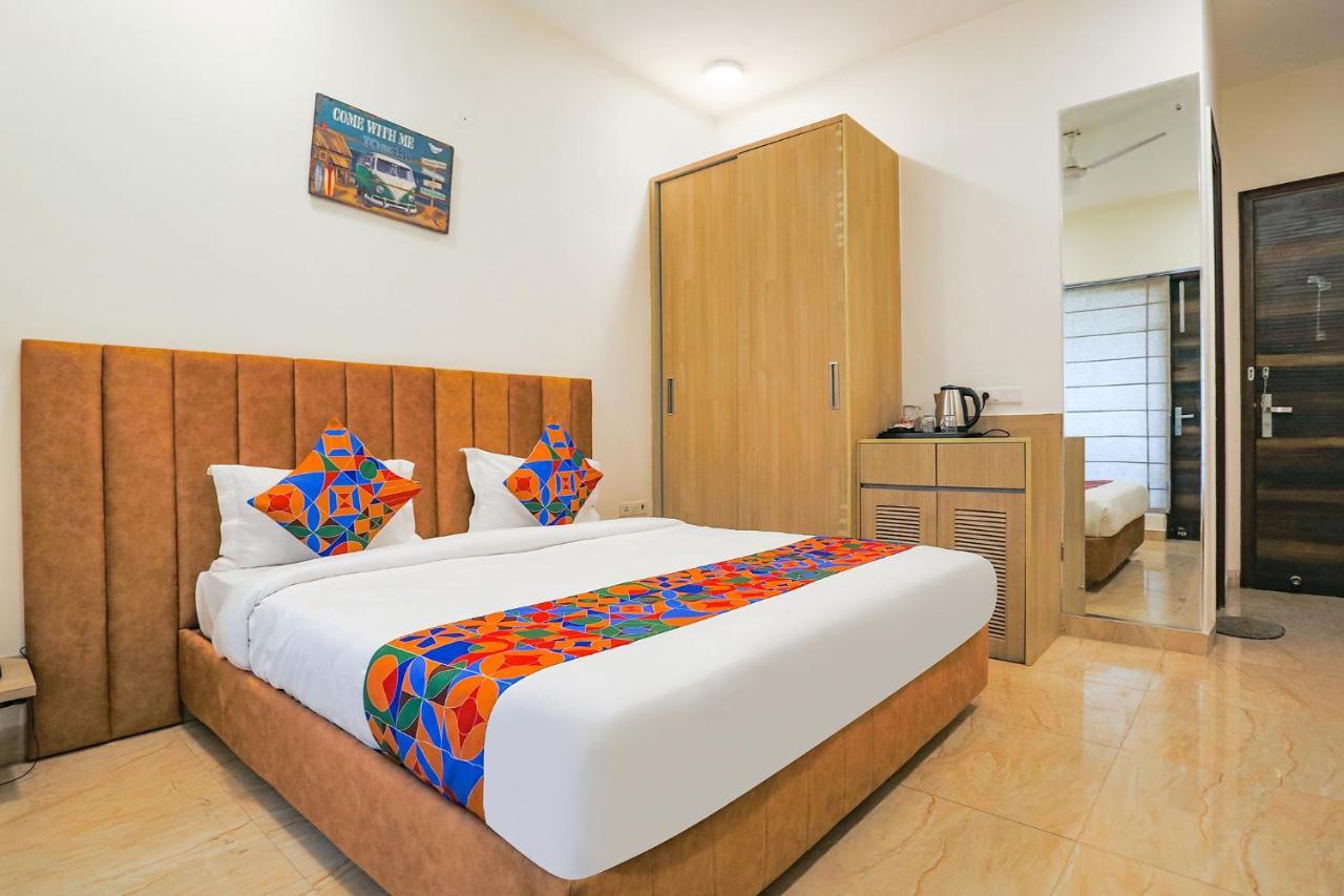 Fabhotel Ab Inn Huda City Center Γκουργκάον Εξωτερικό φωτογραφία