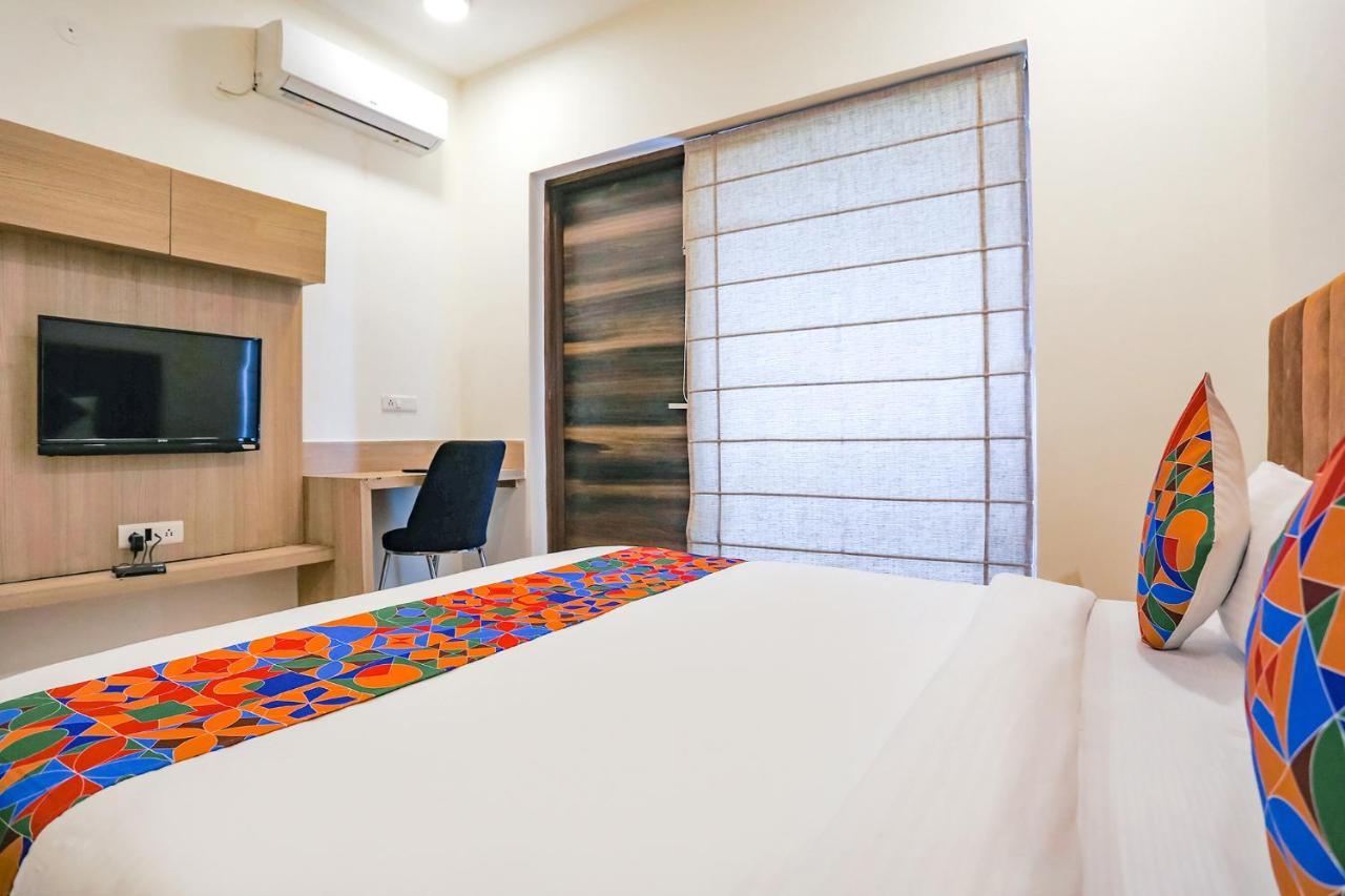 Fabhotel Ab Inn Huda City Center Γκουργκάον Εξωτερικό φωτογραφία