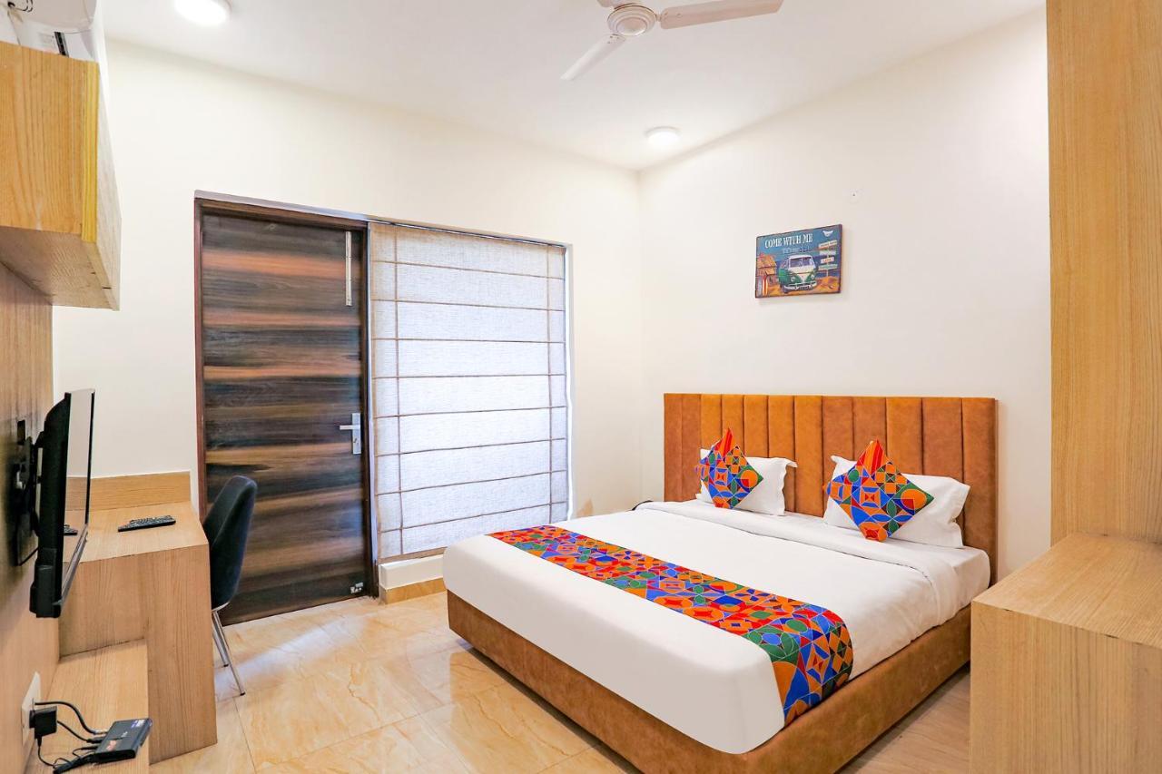 Fabhotel Ab Inn Huda City Center Γκουργκάον Εξωτερικό φωτογραφία